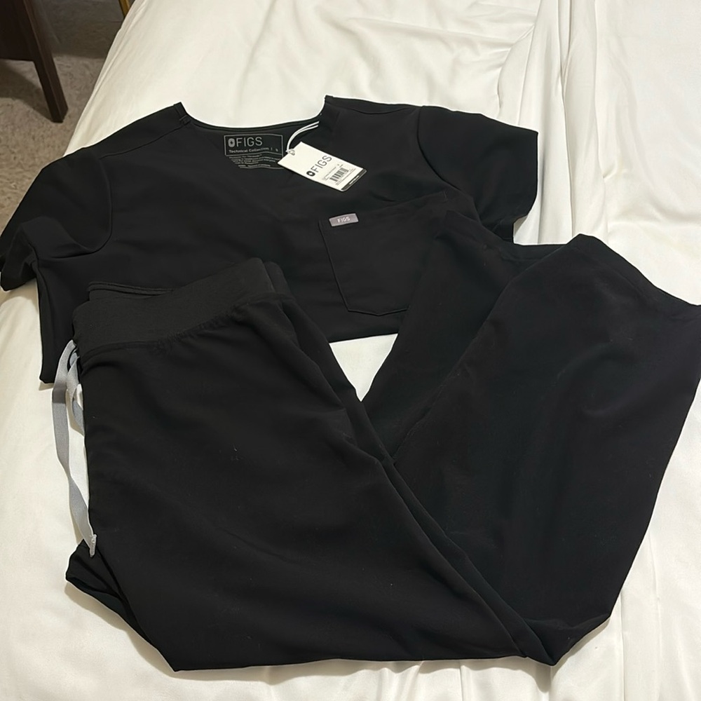 Figs small petite black set